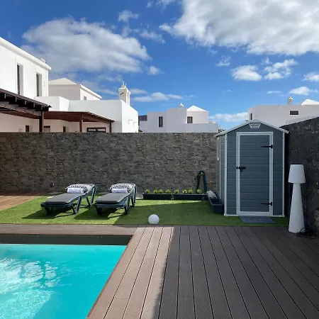 Laura 31 Playa Blanca (adults Only) * Playa Blanca