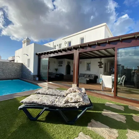 Laura 31 Playa Blanca (adults Only) * Playa Blanca